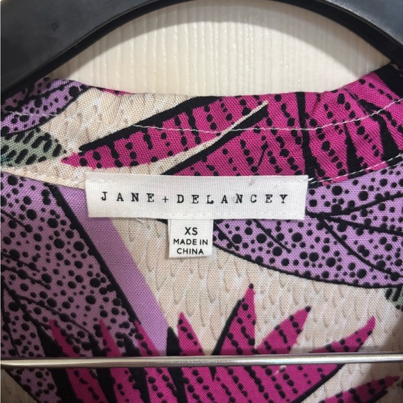 Jane + Delancey Tropical Leaf Matching SET —
Blouse & Wide-Leg Pants | XS - Picture 3 of 12